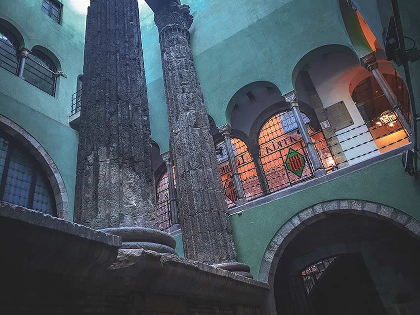 Quartier-Gothique-Barcelone12