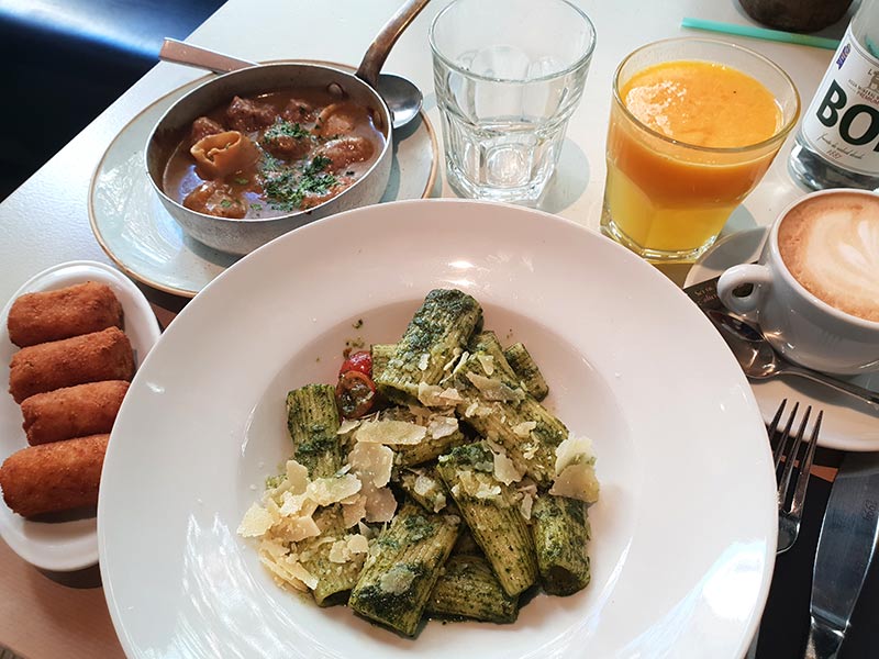 brunch barcelone au bar lobo