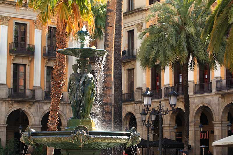 fontaine-placa-reial
