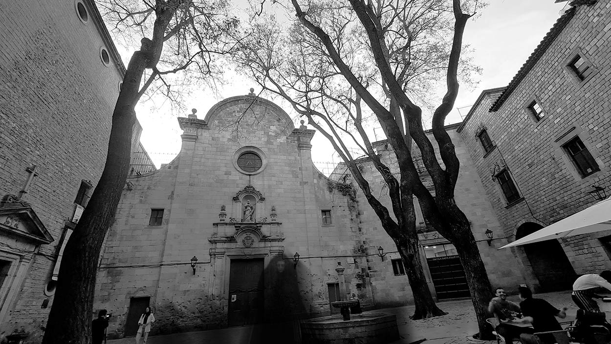 legende dame en noir barcelone