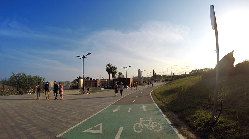 velo-plage-barcelone